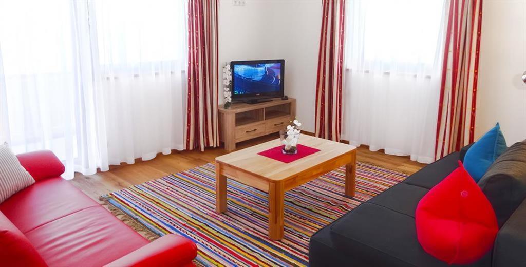 Ferienwohnung Natural B Герлосберг Екстериор снимка